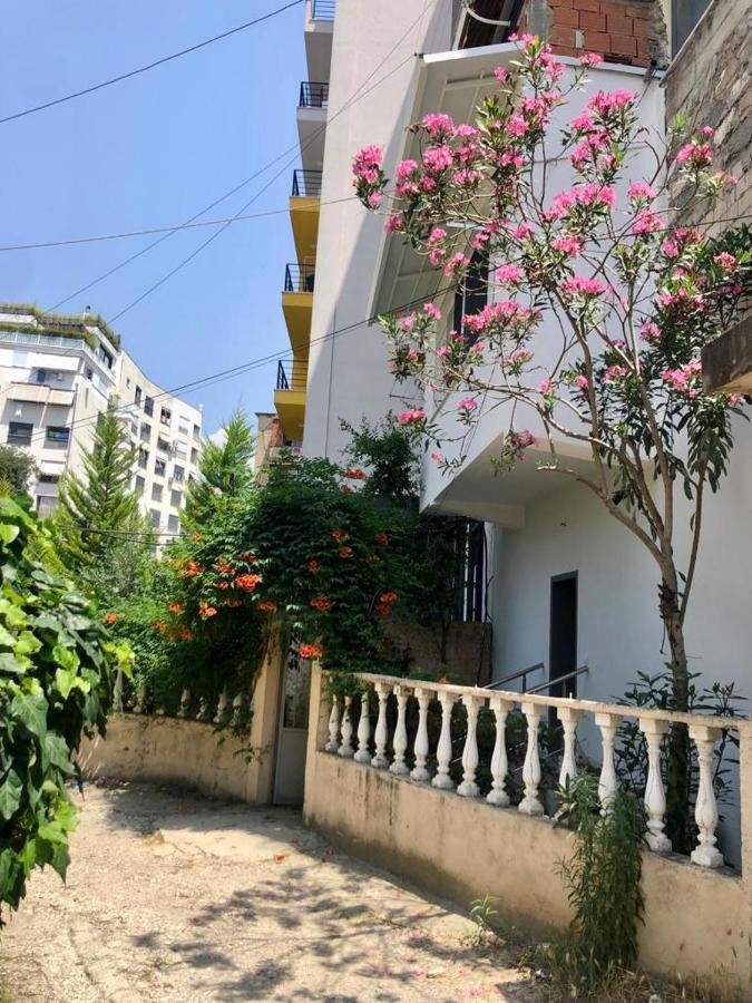 Mjolly Apartment 地拉那 外观 照片