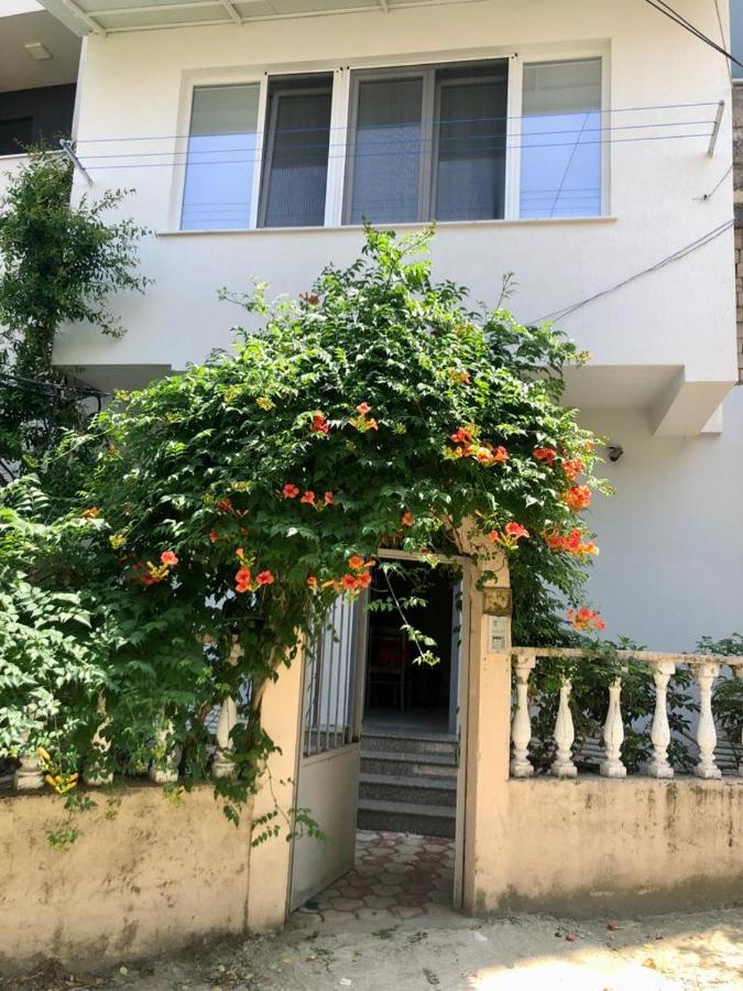 Mjolly Apartment 地拉那 外观 照片